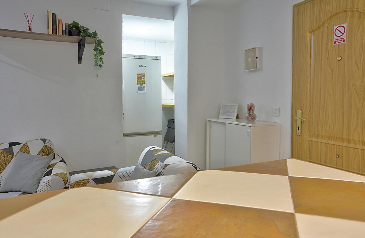 Apartamento Muralla Seville Luaran gambar
